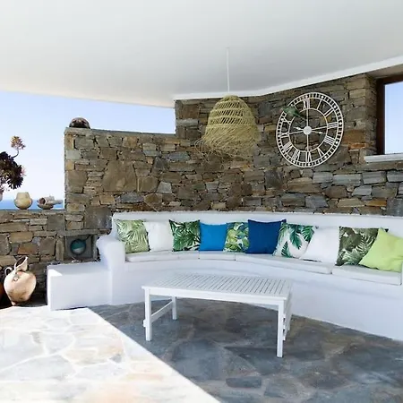 Bella. Tranquil, Exclusive, 4 Bed, Sea Views Villa Naxos City