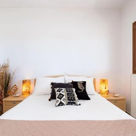 Bella. Tranquil, Exclusive, 4 Bed, Sea Views